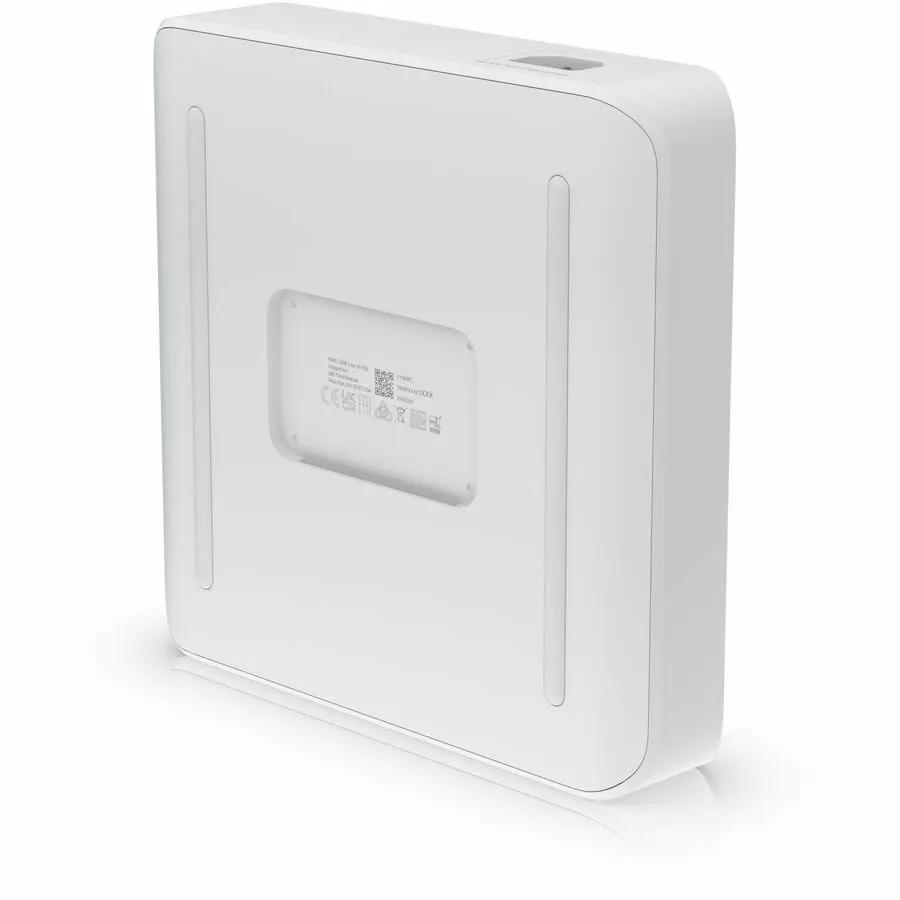 Ubiquiti UniFi USW-Lite-16-PoE 16-Port Gigabit PoE Switch, white