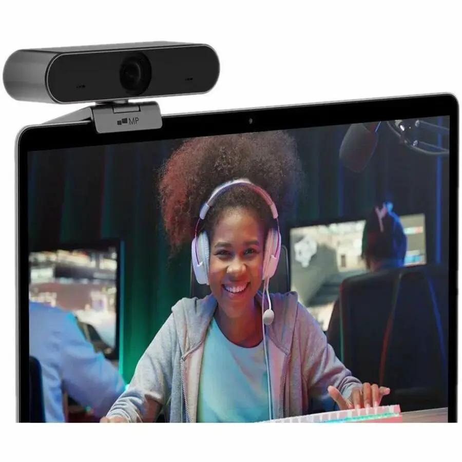 Mobile Pixels Webcam Space Gray USB-C, 1-pack, mounted on top of a monitor.