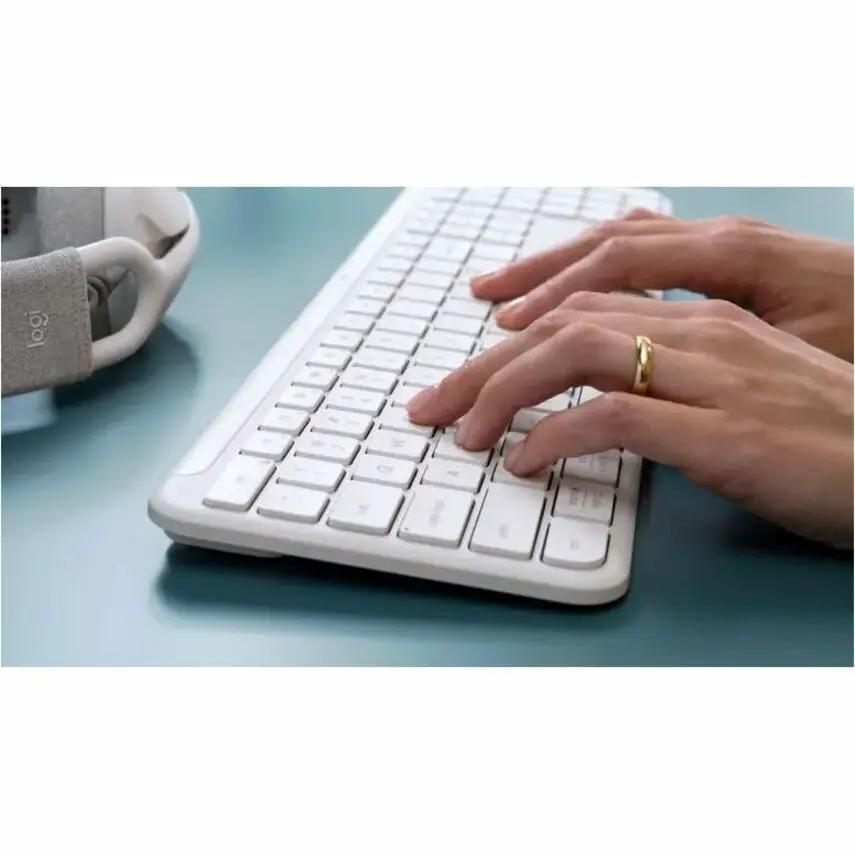 Logitech Signature Slim K950 Wireless Keyboard, Sleek Design, Switch Typing Between Devices, Quiet Typing, Off-white